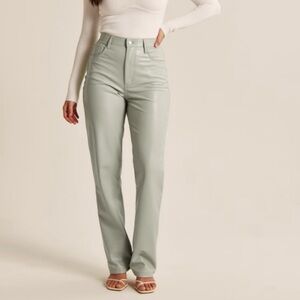 Abercrombie & Fitch Curve Love Vegan Leather 90s Straight Pant